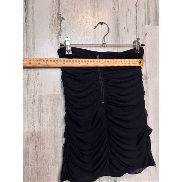 Windsor Privy Black Ruched Lace Mini Skirt | Bodycon Dressy Club Skirt Size Medi - Picture 9 of 11